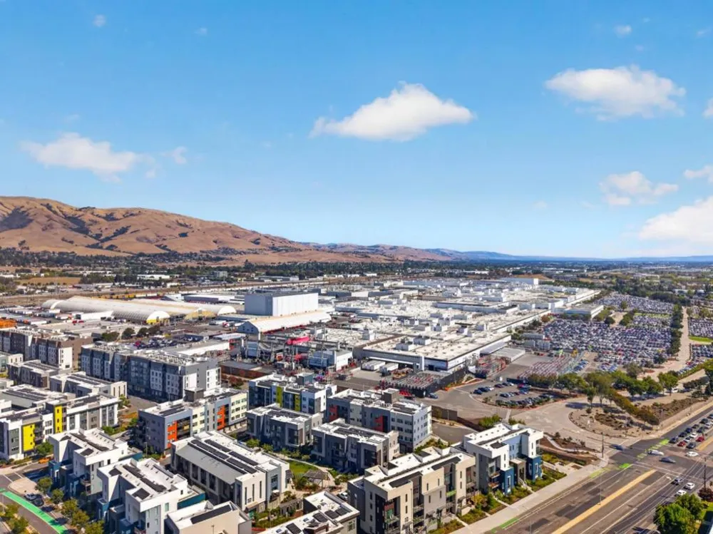 3891 Vanguard #1004 Fremont, CA 94538