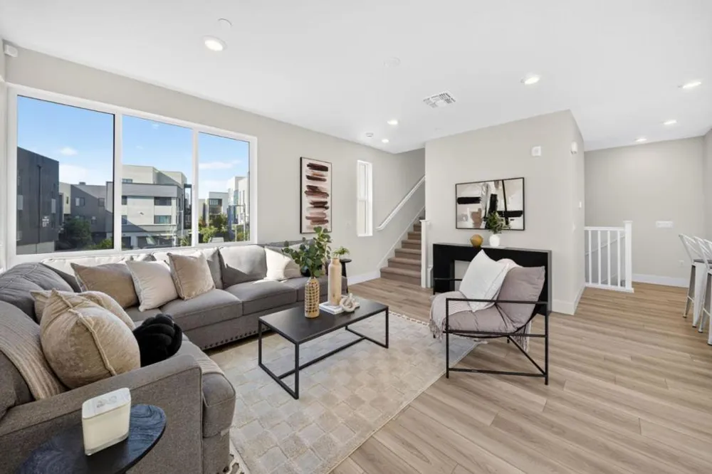 3891 Vanguard #1004 Fremont, CA 94538