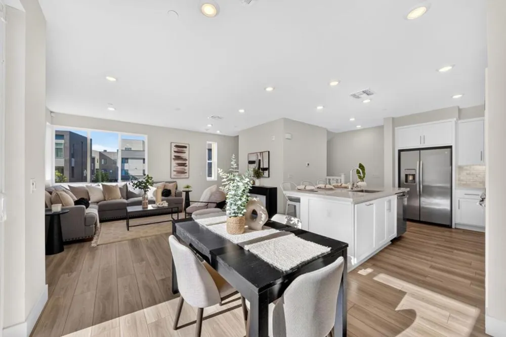 3891 Vanguard #1004 Fremont, CA 94538