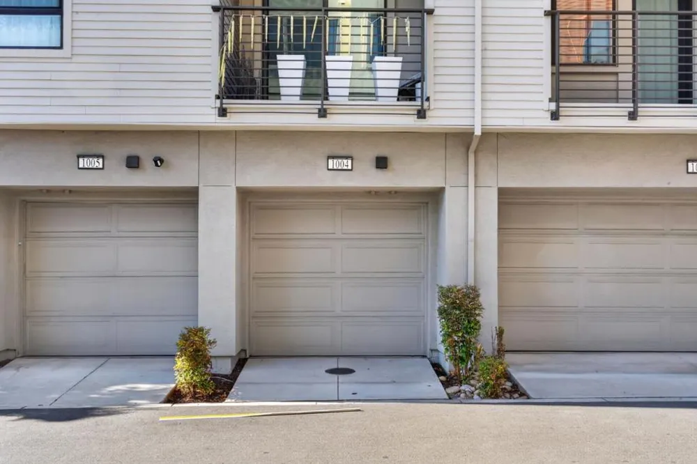 3891 Vanguard #1004 Fremont, CA 94538