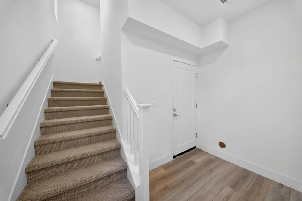 3891 Vanguard #1004 Fremont, CA 94538