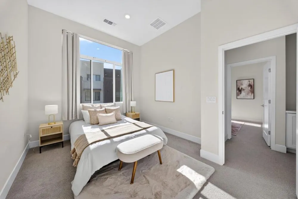 3891 Vanguard #1004 Fremont, CA 94538
