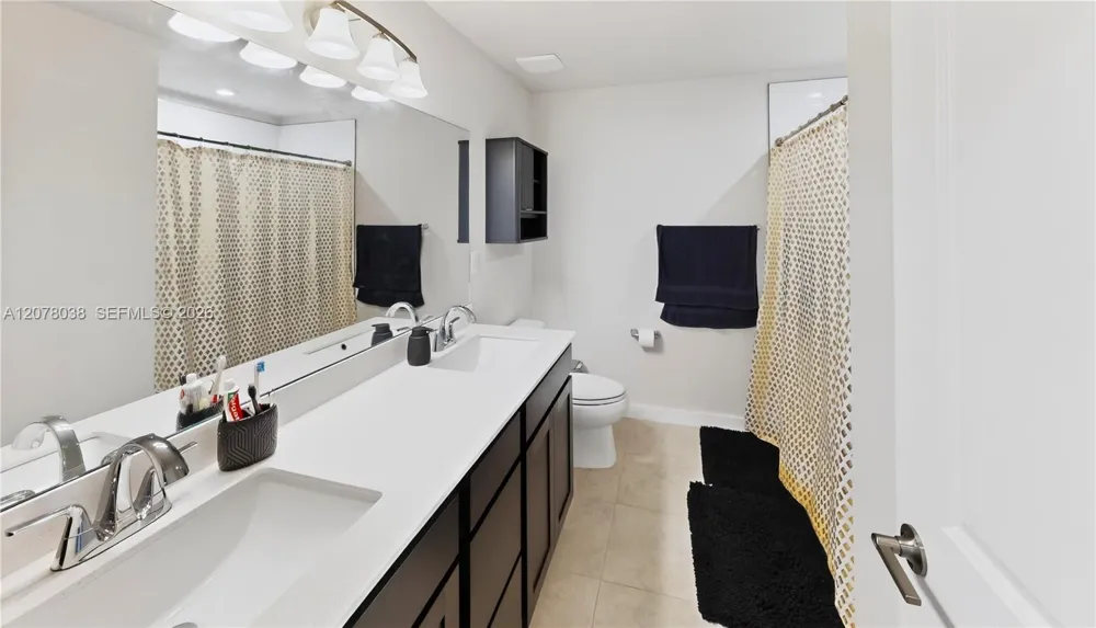 389 NW 10th Ct Florida City, FL 33034