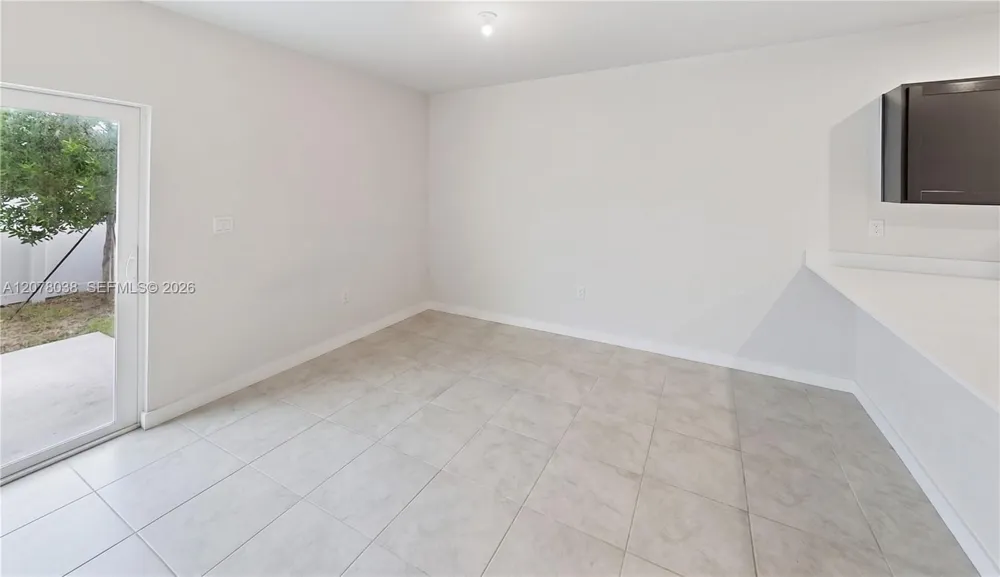 389 NW 10th Ct Florida City, FL 33034