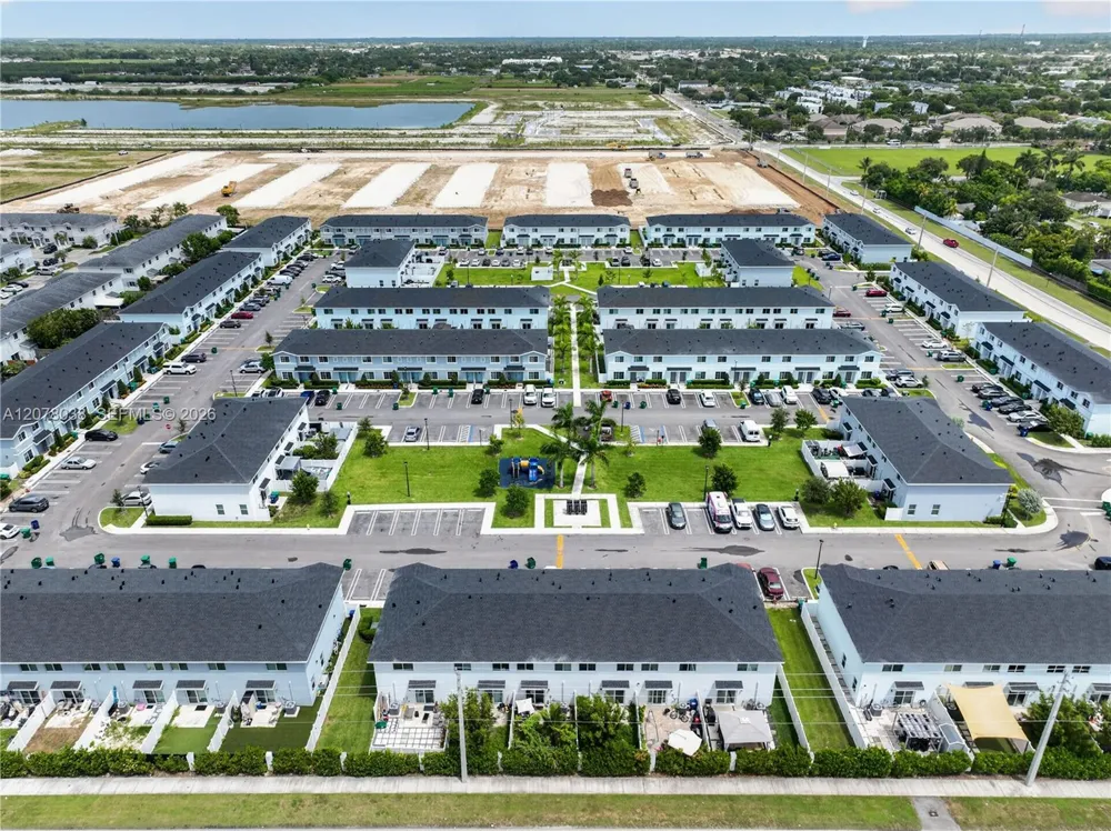 389 NW 10th Ct Florida City, FL 33034
