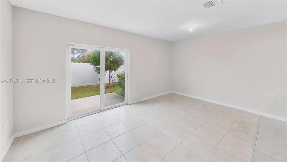 389 NW 10th Ct Florida City, FL 33034
