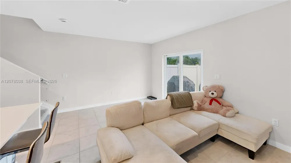 389 NW 10th Ct Florida City, FL 33034