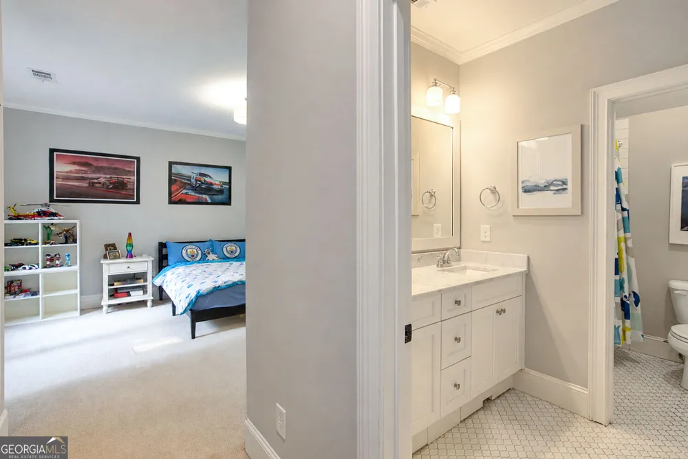 1026 McConnell DR Decatur, GA 30033