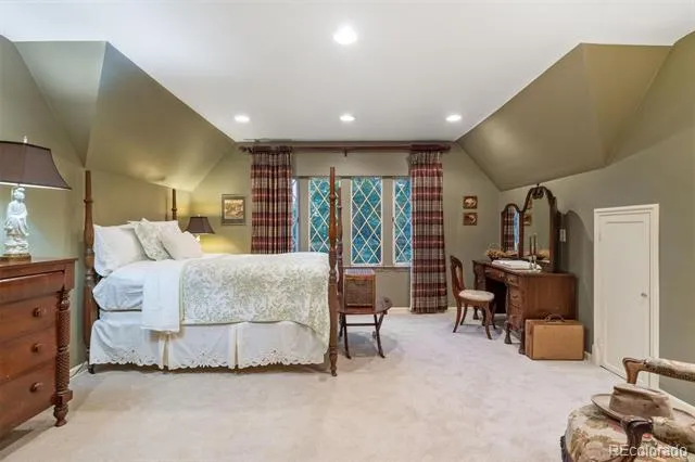 4330 E 6th Avenue Parkway Denver, CO 80220