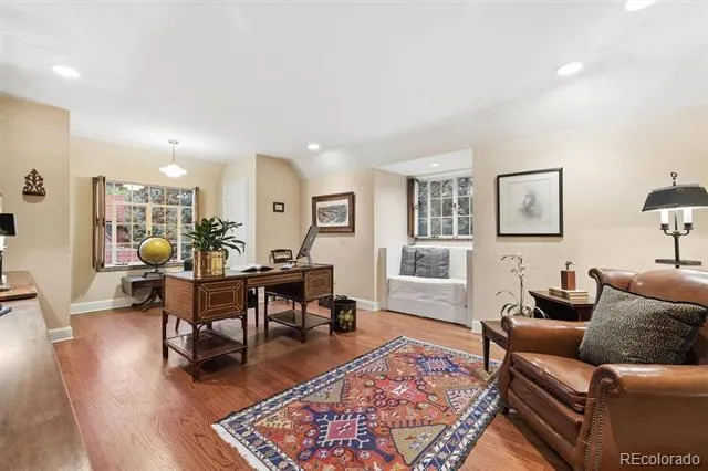 4330 E 6th Avenue Parkway Denver, CO 80220