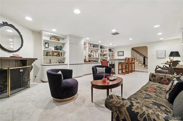 4330 E 6th Avenue Parkway Denver, CO 80220