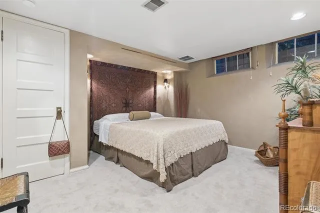 4330 E 6th Avenue Parkway Denver, CO 80220