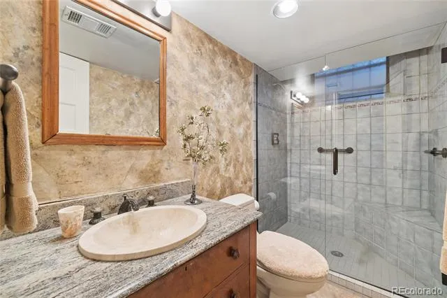 4330 E 6th Avenue Parkway Denver, CO 80220
