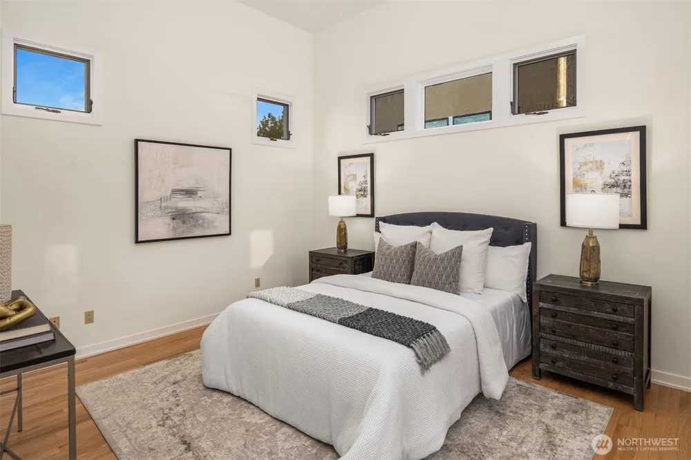 118 Highland Drive Seattle, WA 98109