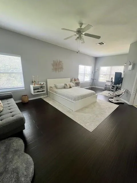 10802 CELTIC WOODS AVENUE Tampa, FL 33647