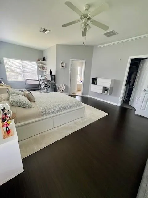 10802 CELTIC WOODS AVENUE Tampa, FL 33647