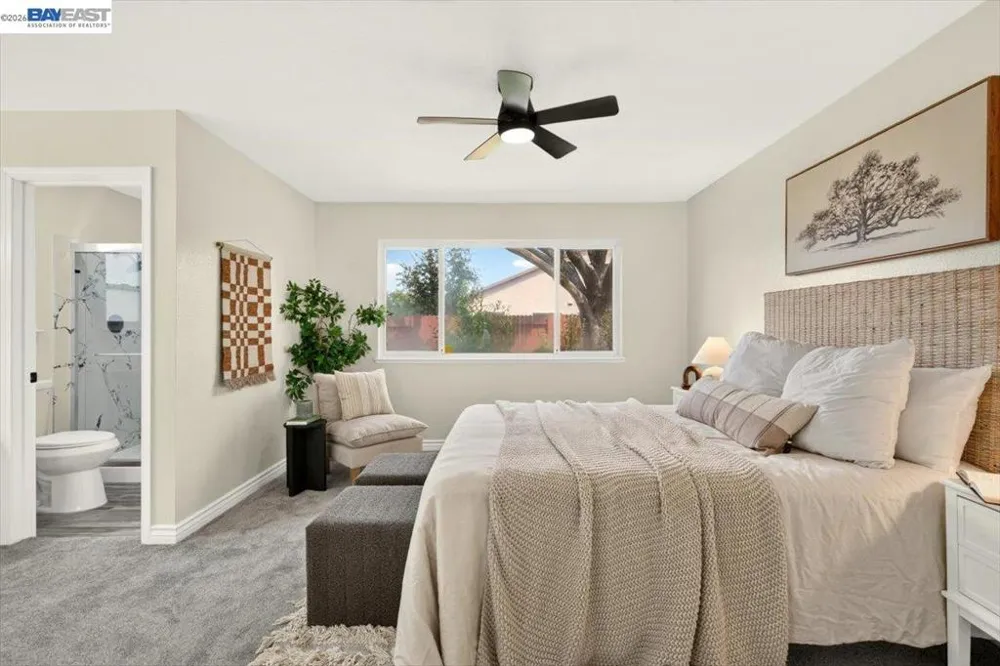 9081 Meadowdale Way Elk Grove, CA 95624