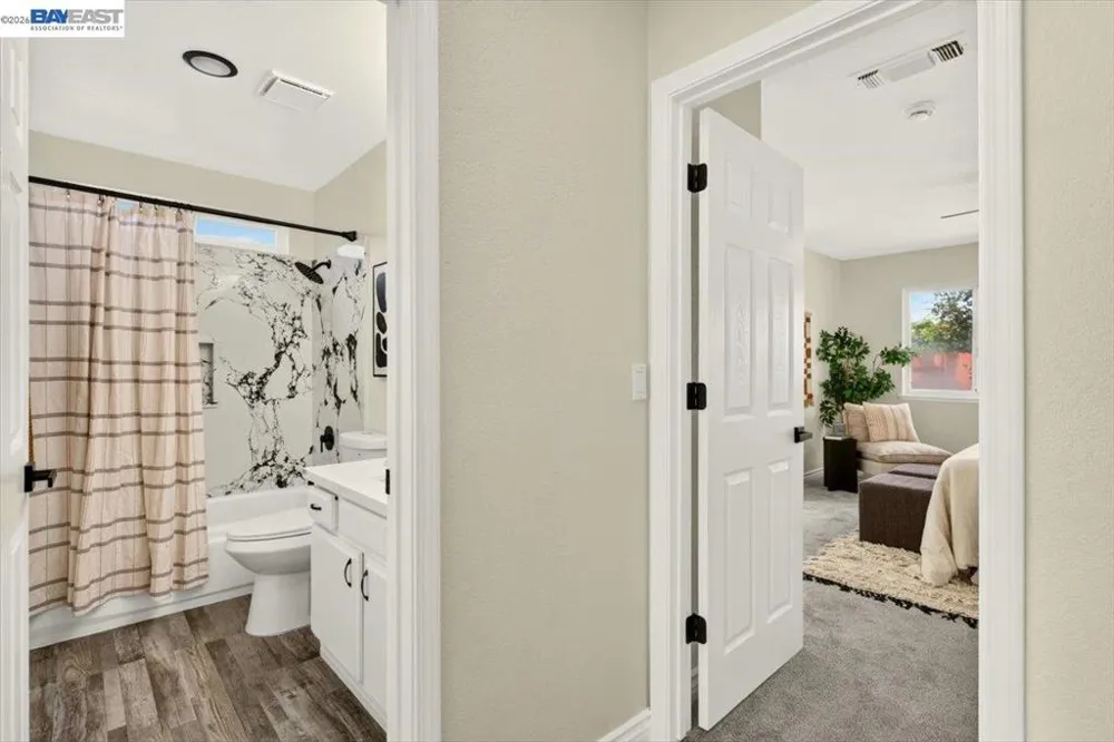 9081 Meadowdale Way Elk Grove, CA 95624