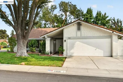 9081 Meadowdale Way