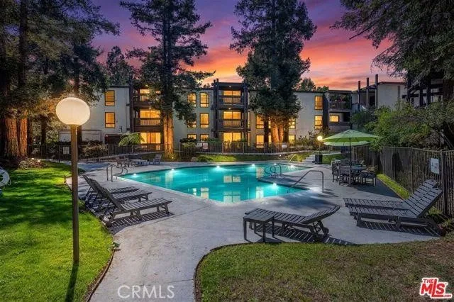 7740 Redlands Playa del Rey, CA 90293