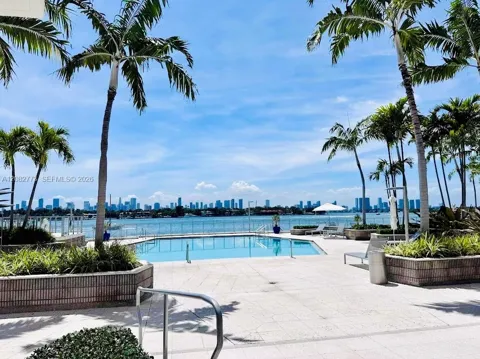 800 West Ave #505