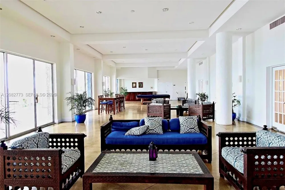 800 West Ave #505 Miami Beach, FL 33139