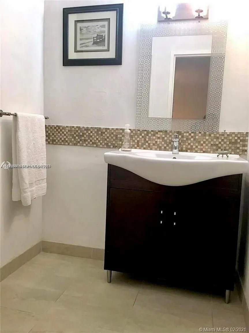 800 West Ave #505 Miami Beach, FL 33139
