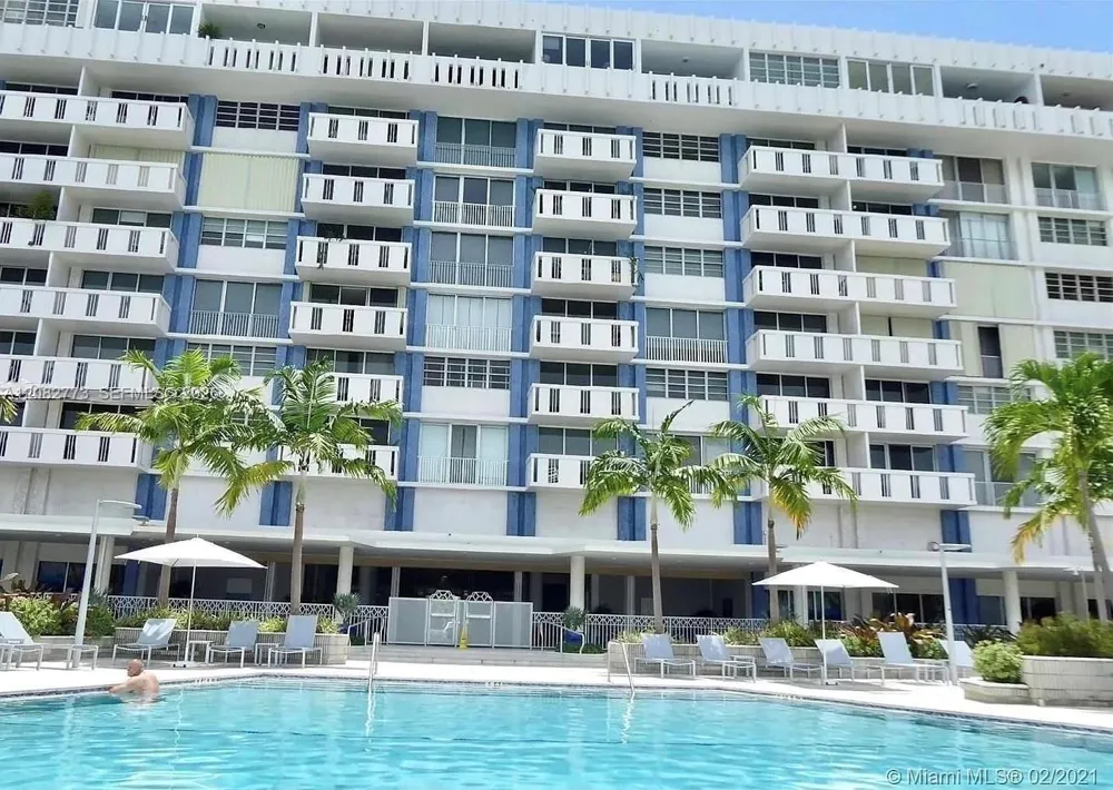 800 West Ave #505 Miami Beach, FL 33139