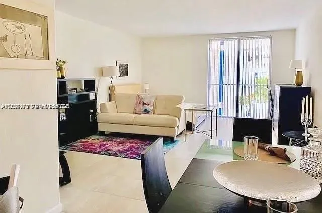 800 West Ave #505 Miami Beach, FL 33139