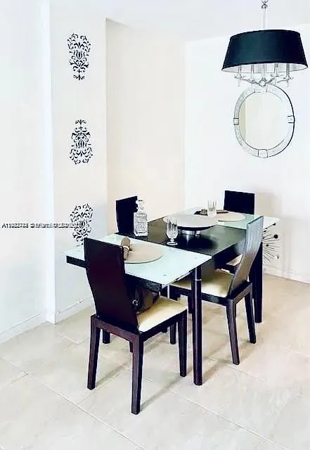 800 West Ave #505 Miami Beach, FL 33139