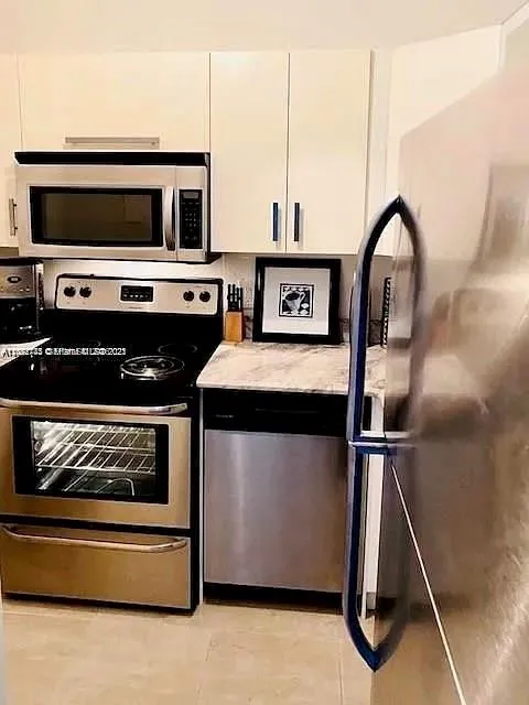 800 West Ave #505 Miami Beach, FL 33139