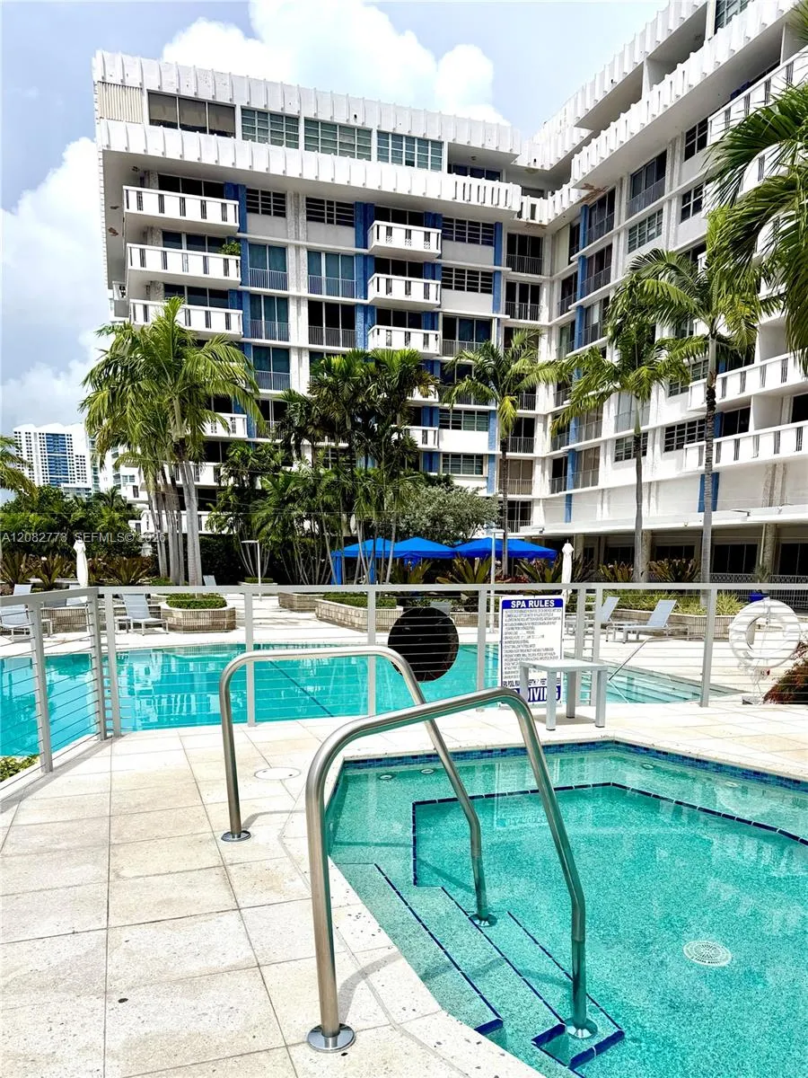 800 West Ave #505 Miami Beach, FL 33139