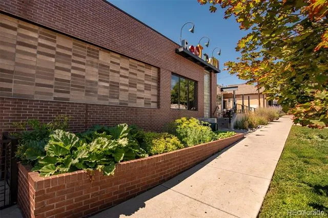 1935 W 37th Avenue Denver, CO 80211