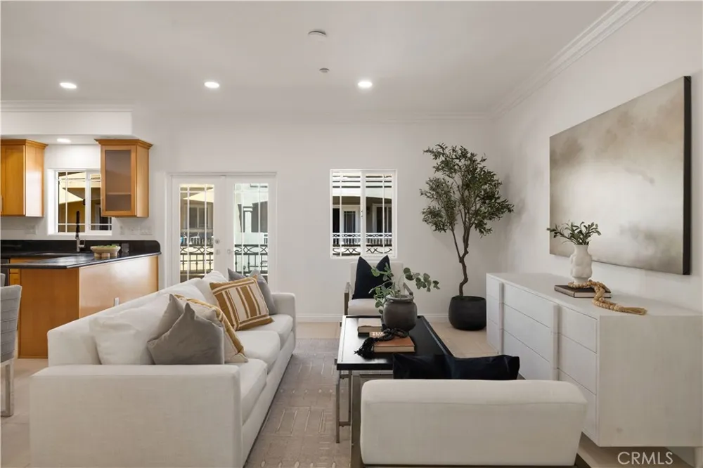 8259 Golden Circle Garden Grove, CA 92844