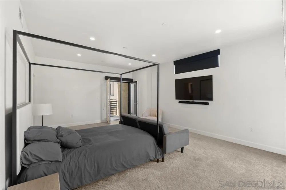 2626 6th Avenue #50 San Diego, CA 92103