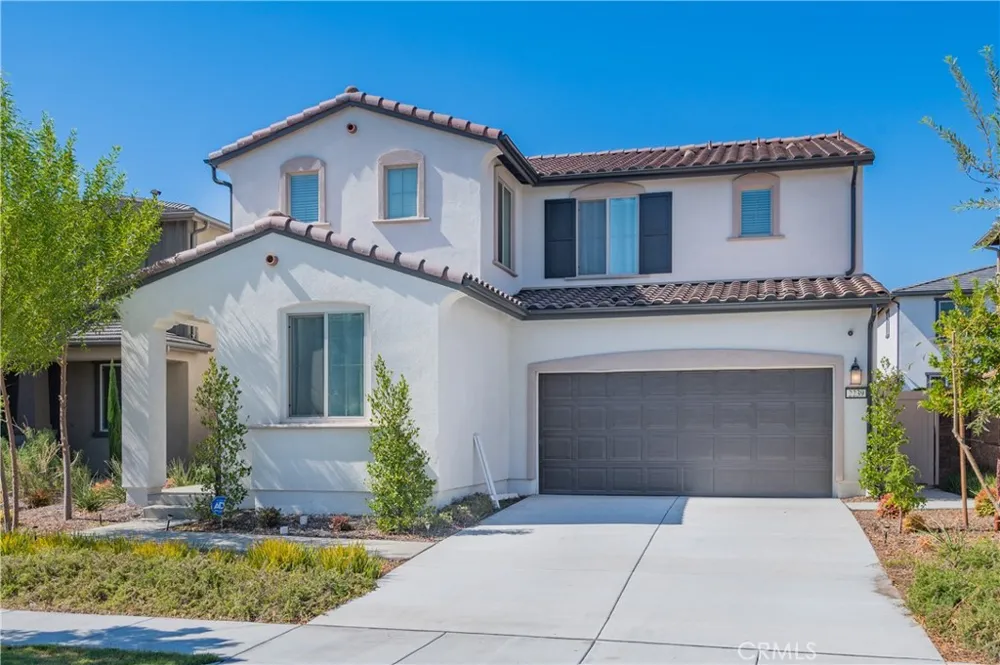 2239 Melogold Corona, CA 92883