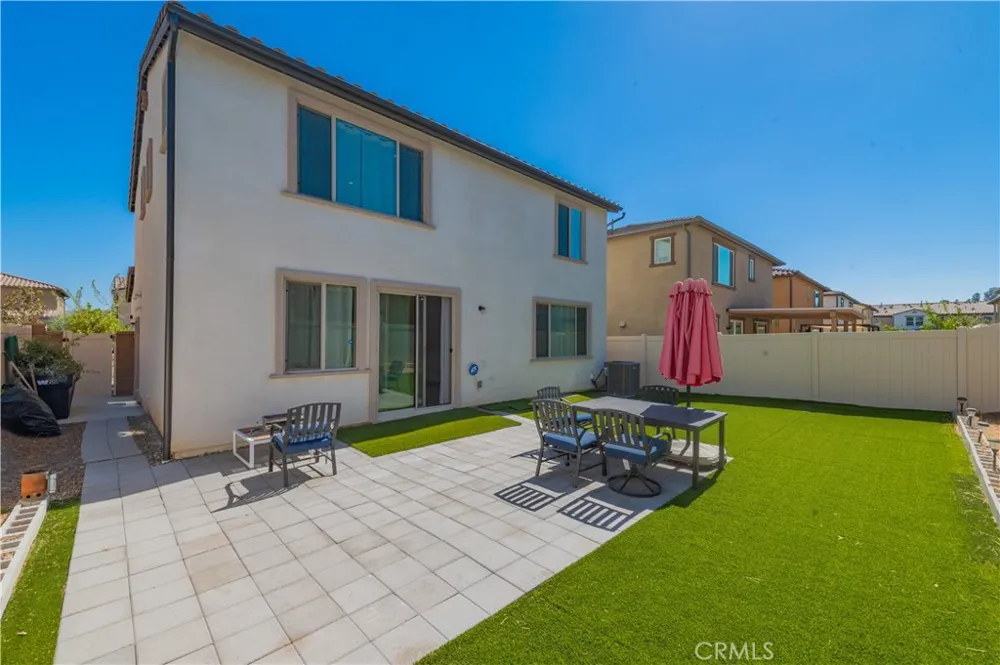 2239 Melogold Corona, CA 92883