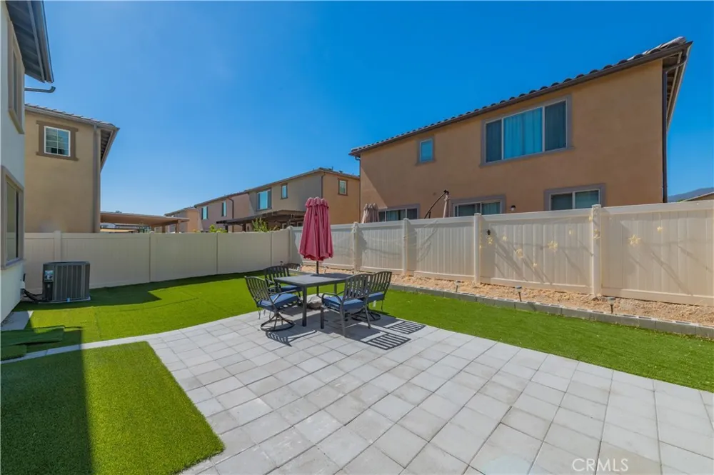 2239 Melogold Corona, CA 92883