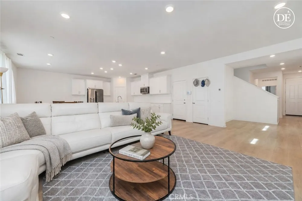 2239 Melogold Corona, CA 92883