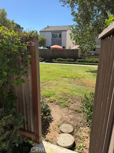 6 Willow Tree Lane Irvine, CA 92612