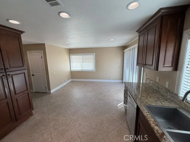 6 Willow Tree Lane Irvine, CA 92612