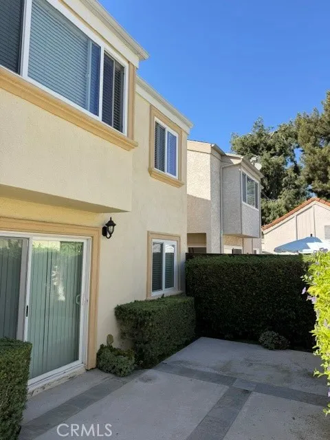 6 Willow Tree Lane Irvine, CA 92612