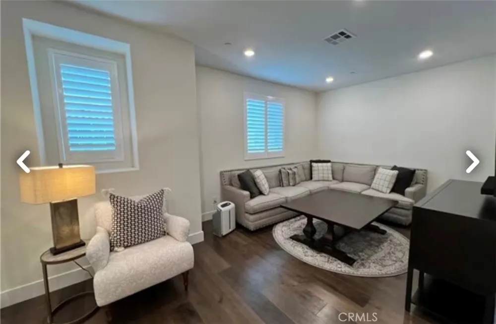 27625 S Evergreen San Pedro, CA 90731