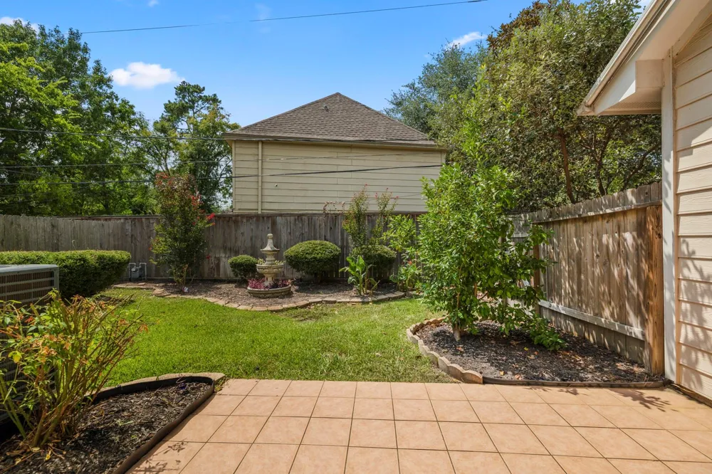 6830 Jasmine Place Street Spring, TX 77379