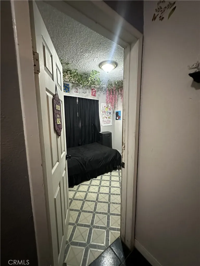 3945 San Benito San Bernardino, CA 92407
