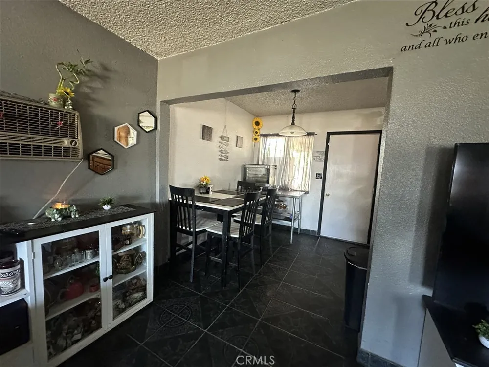 3945 San Benito San Bernardino, CA 92407