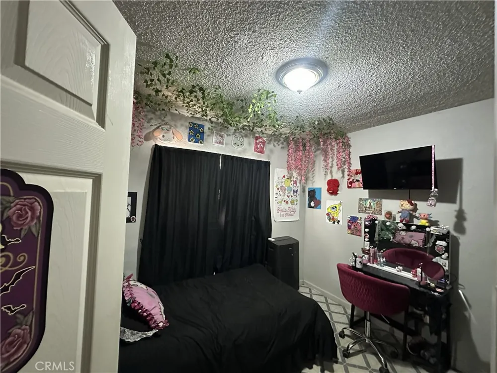 3945 San Benito San Bernardino, CA 92407