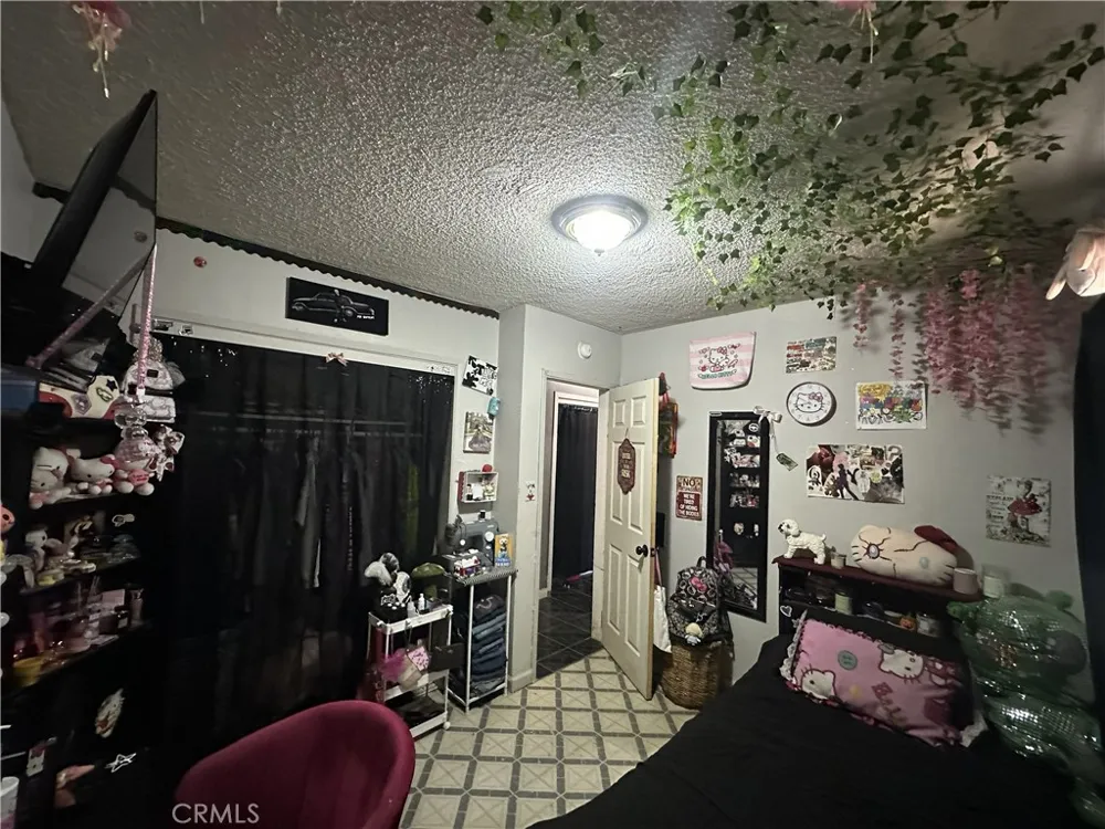 3945 San Benito San Bernardino, CA 92407