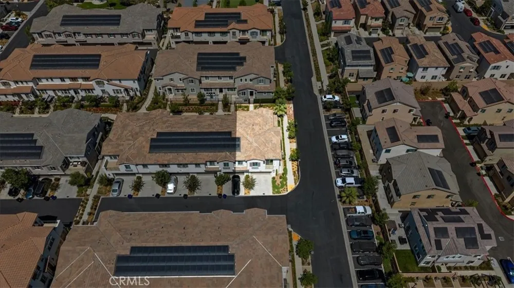5604 Alta Mura way Fontana, CA 92337