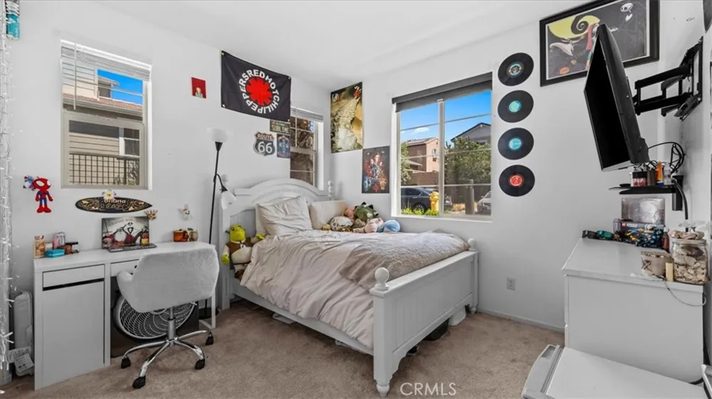 5604 Alta Mura way Fontana, CA 92337
